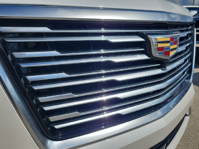 Used 2025 Cadillac Escalade Premium Luxury Platinum w/ LPO, Floor Liner Package AWD/4WD image 15