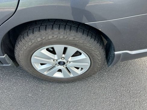 Used 2018 Subaru Outback 2.5i Premium AWD/4WD image 13