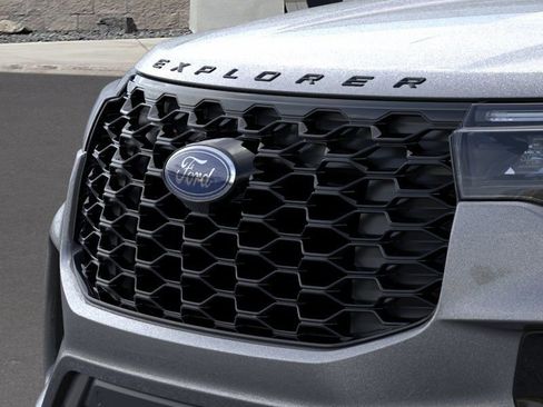 New 2026 Ford Explorer ST-Line w/ ST-Line Street Pack image 17