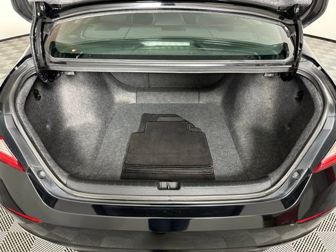 Used 2018 Honda Accord Sport image 25