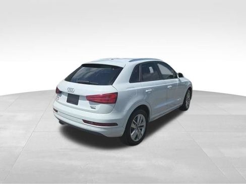 Used 2018 Audi Q3 2.0T Premium w/ Convenience Package AWD/4WD image 7