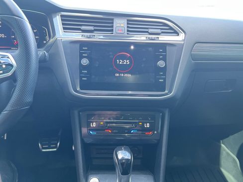 Used 2022 Volkswagen Tiguan SEL R-Line AWD/4WD image 20