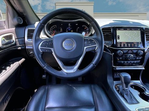 Used 2021 Jeep Grand Cherokee Limited AWD/4WD image 5