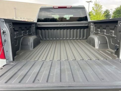 Used 2025 Chevrolet Silverado 1500 Custom Trail Boss w/ Turbomax Blackout Package AWD/4WD image 12