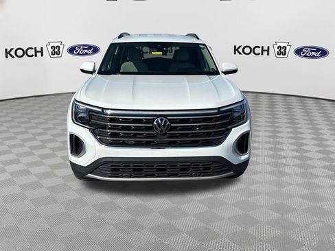 Used 2024 Volkswagen Atlas SE w/ Black Wheel Package AWD/4WD image 2