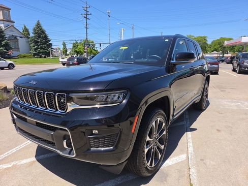 Certified 2023 Jeep Grand Cherokee Overland w/ Adv Protech Group III AWD/4WD image 6