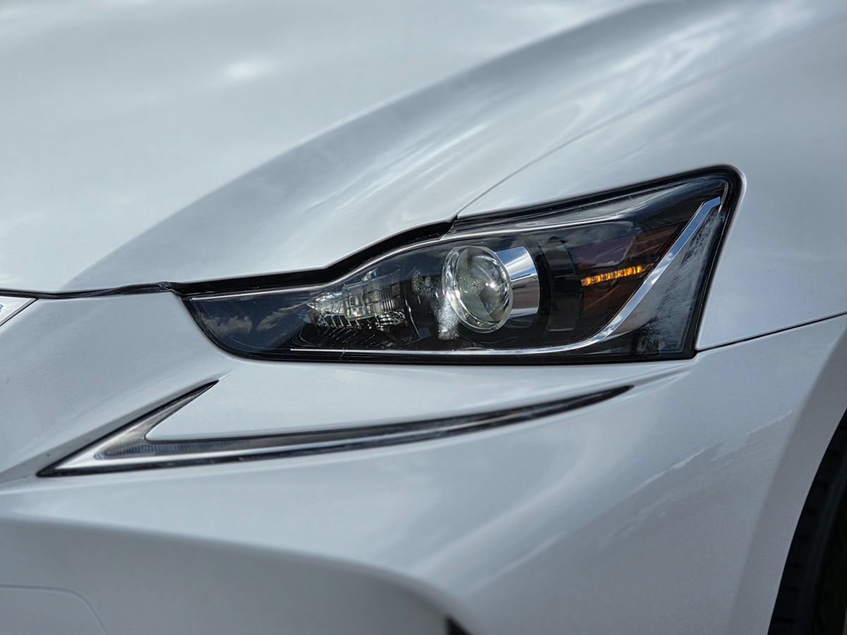 Used 2017 Lexus IS 200t RWD image 6