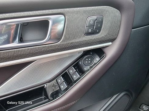 New 2026 Ford Explorer Platinum image 29