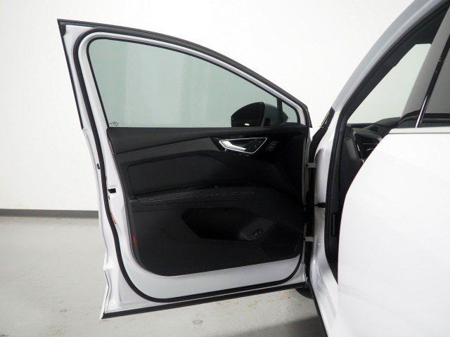 Used 2023 Audi Q4 e-tron Premium Plus w/ Premium Plus RWD image 47