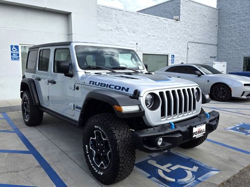 Used 2023 Jeep Wrangler Unlimited Rubicon 4xe w/ Steel Bumper Group AWD/4WD image 6