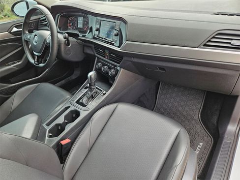 Used 2020 Volkswagen Jetta SE image 27