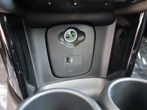 Used 2024 MINI Cooper S FWD image 30