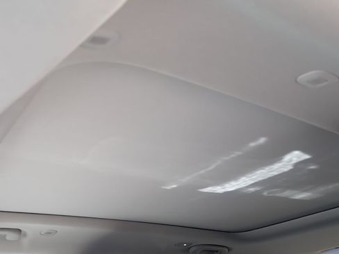 Used 2022 Jeep Wagoneer Series III w/ Premium Group I image 12