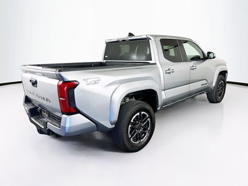 Used 2025 Toyota Tacoma TRD Sport RWD image 9