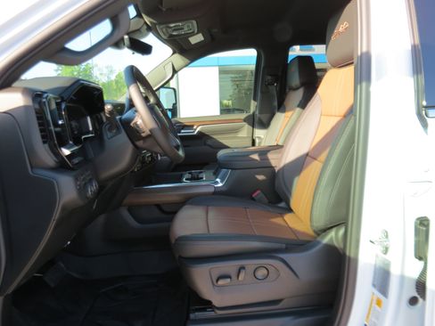 New 2026 Chevrolet Silverado 2500 High Country w/ Technology Package AWD/4WD image 18