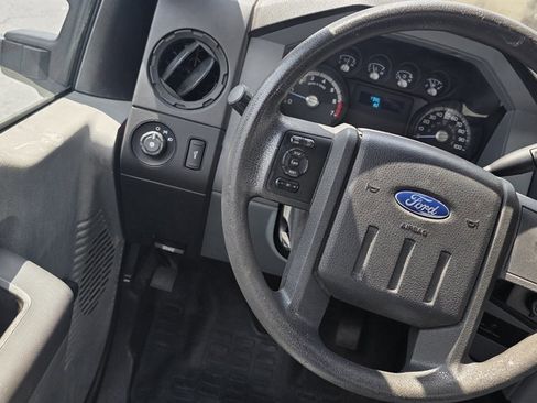 Used 2015 Ford F250 XL RWD image 21