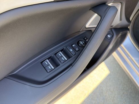 Certified 2025 Acura TLX w/ Technology Package image 15