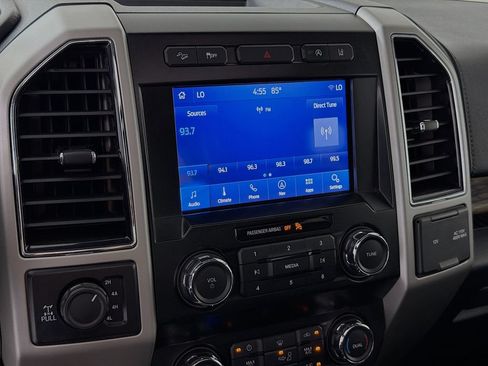 Used 2020 Ford F150 Lariat AWD/4WD image 17