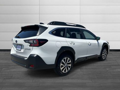 Certified 2025 Subaru Outback Premium w/ Popular Package #1A AWD/4WD image 3