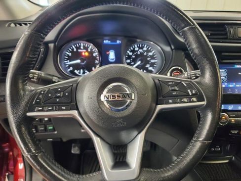 Used 2018 Nissan Rogue S AWD/4WD image 20