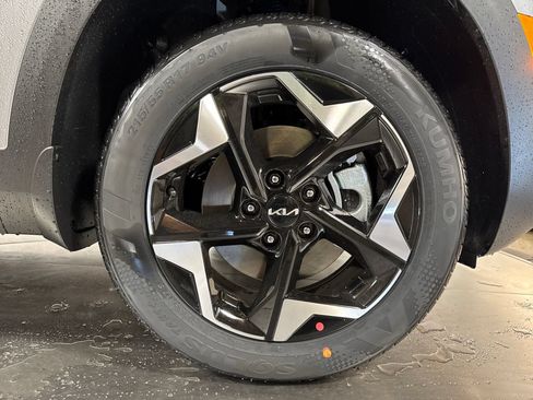New 2026 Kia Seltos S AWD/4WD image 12