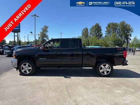 Used 2019 Chevrolet Silverado 2500 LT w/ LT Convenience Package AWD/4WD image 2