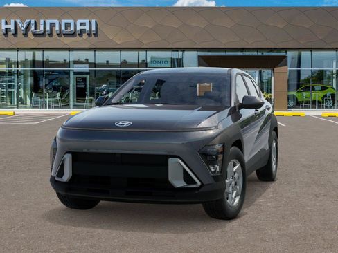 New 2027 Hyundai Kona SE FWD image 6