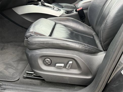 Used 2017 Audi SQ5 Premium Plus w/ Technology Package image 13