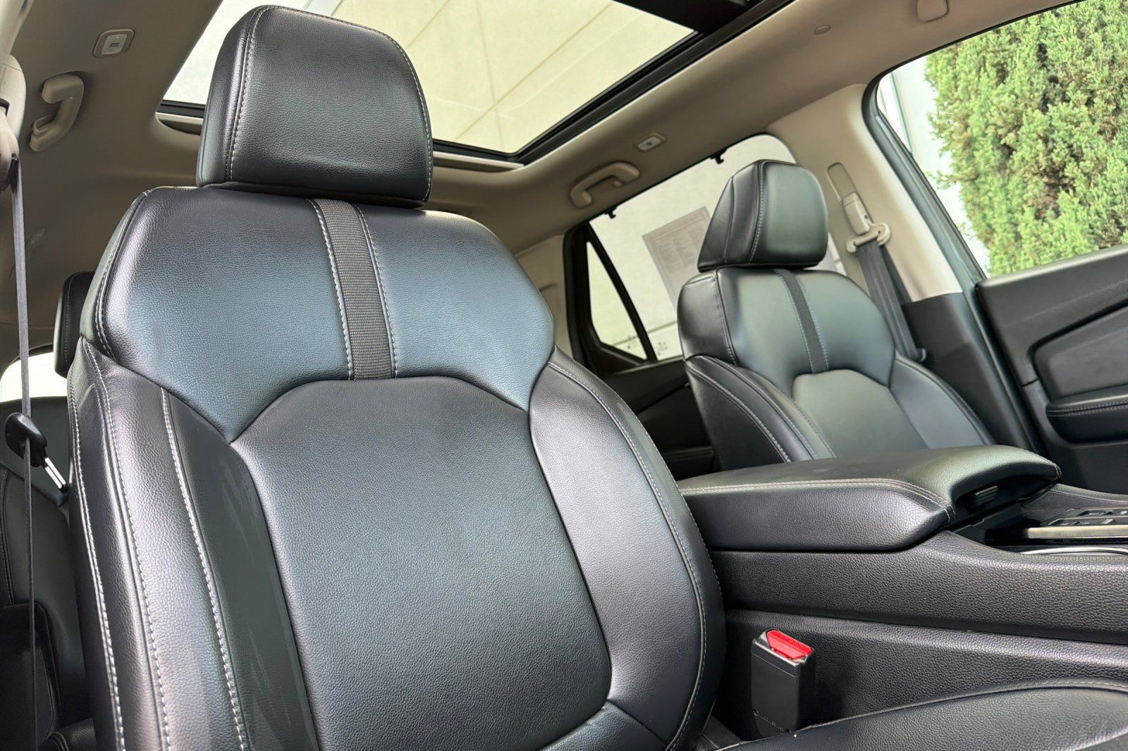 Certified 2025 Honda Pilot Touring image 16