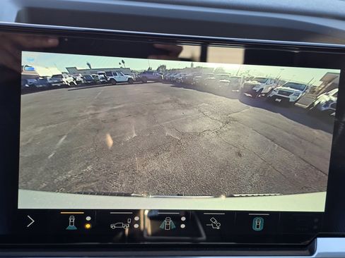 Used 2022 Chevrolet Silverado 1500 LTZ w/ LTZ Premium Package image 29