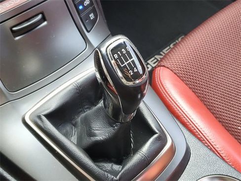 Used 2013 Hyundai Genesis 2.0T image 30