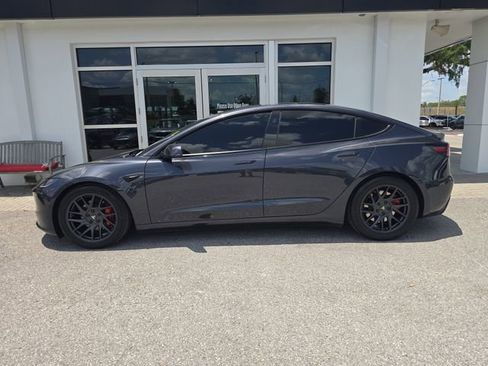 Used 2025 Tesla Model 3 Long Range AWD/4WD image 2