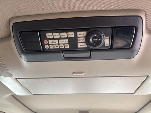 Used 2015 Honda Odyssey Touring Elite image 33