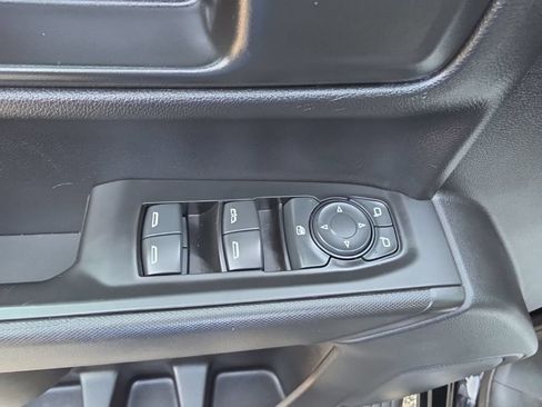 Certified 2020 Chevrolet Silverado 1500 Custom w/ Custom Value Package AWD/4WD image 21