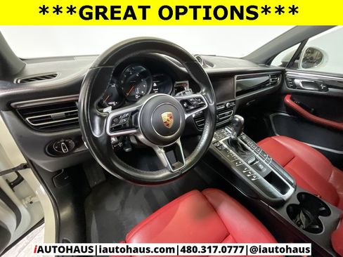 Used 2021 Porsche Macan image 10