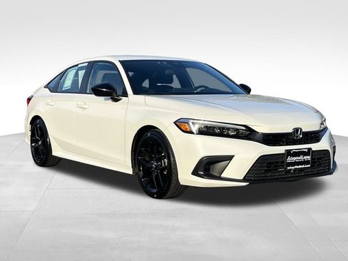 Used 2023 Honda Civic Sport image 1