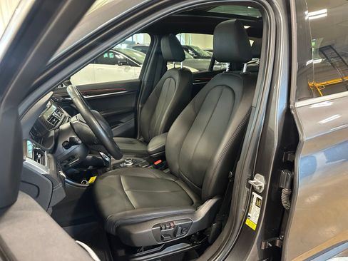 Used 2022 BMW X1 sDrive28i w/ Convenience Package FWD image 12