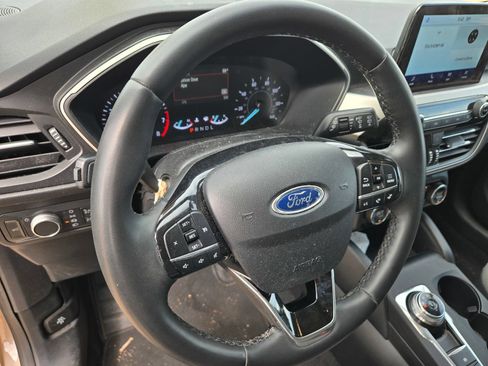 Used 2021 Ford Escape SE w/ Convenience Package AWD/4WD image 9