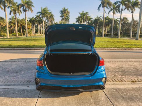 Used 2022 Kia Forte LXS FWD image 13