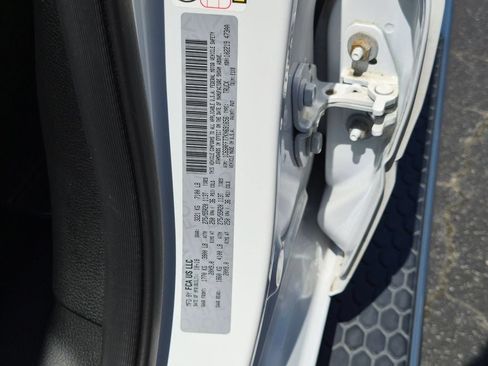 Used 2019 RAM 1500 Big Horn AWD/4WD image 35