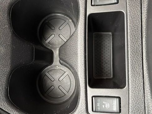 Used 2022 Nissan Rogue Sport SV image 24