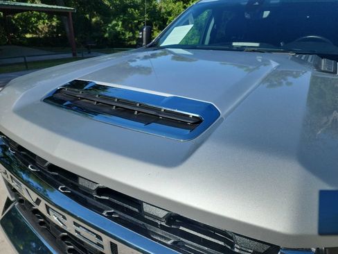 Used 2023 Chevrolet Silverado 2500 LT w/ Convenience Package AWD/4WD image 4