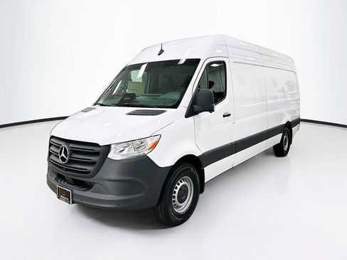 Used 2026 Mercedes-Benz Sprinter 2500 image 3
