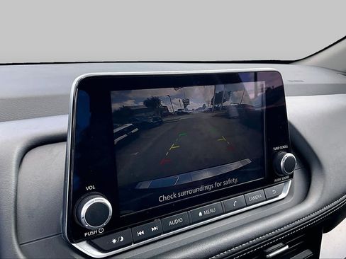 Used 2026 Nissan Rogue SV FWD image 27