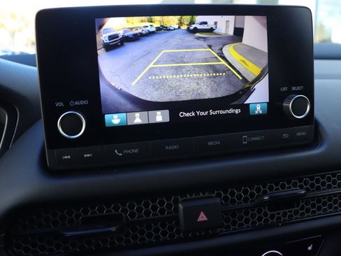 Used 2025 Honda HR-V Sport image 26