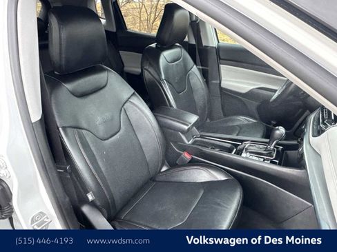 Used 2022 Jeep Compass Limited image 14