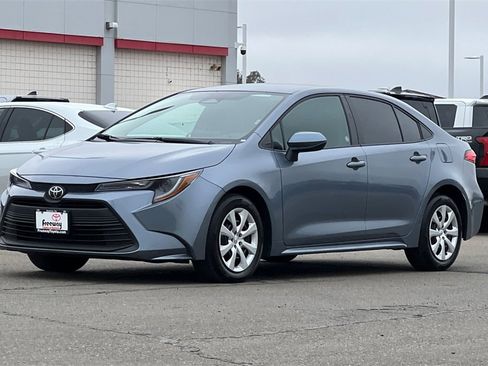 Certified 2025 Toyota Corolla LE image 10