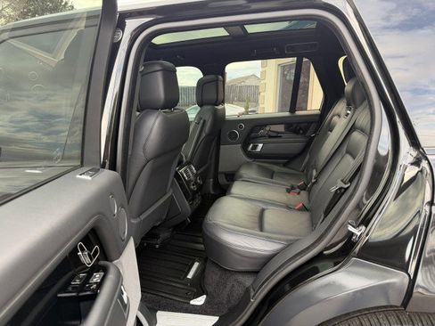 Used 2020 Land Rover Range Rover HSE image 8