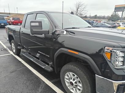 Used 2022 GMC Sierra 2500 Pro w/ Convenience Package