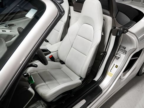 Used 2013 Porsche Boxster S RWD image 18